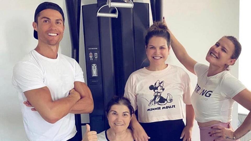 Ronaldo'dan "Evde Kal" çağrısı