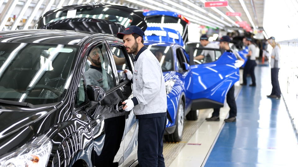 'Bir yıl araç satmasak da kimseyi işten çıkmayacağız'