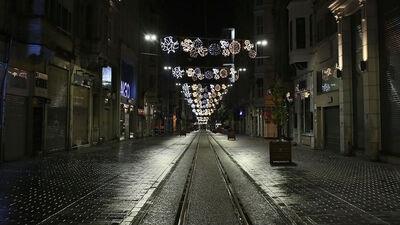 İstiklal Caddesi'nde koronavirüs sessizliği