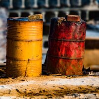 Petrol, 18 yılın dibinde