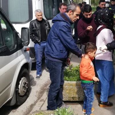 Sakarya'da yakalandılar, geri gönderildiler
