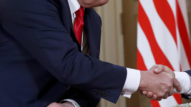 Putin ve Trump'tan koronavirüs görüşmesi