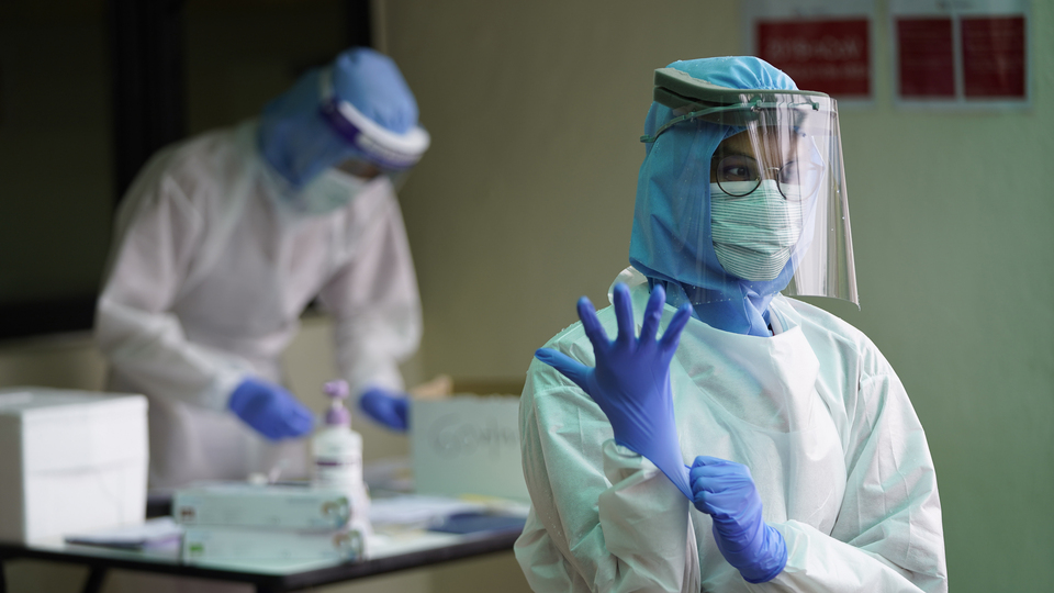 Koronavirüsün çaresi asırlık verem aşısı mı?