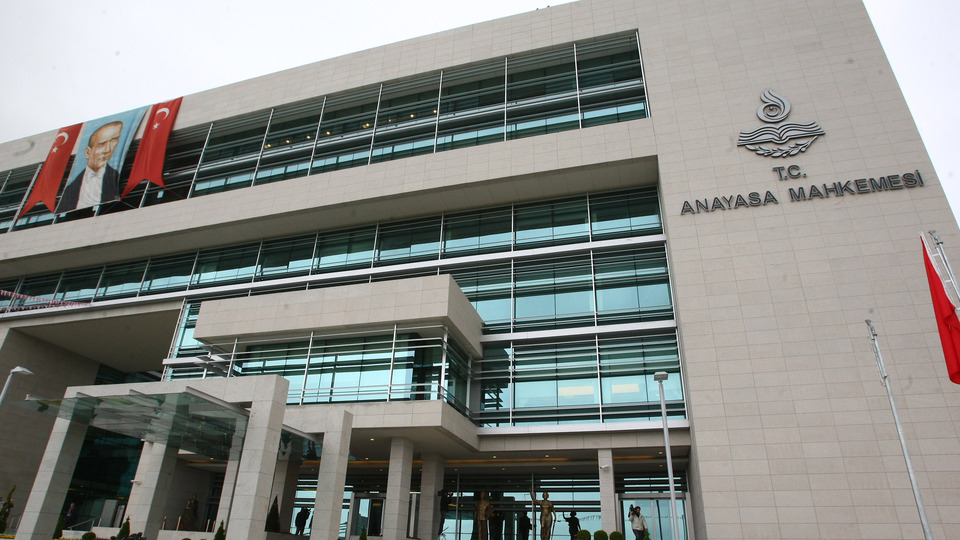 AYM'den flaş 'bireysel başvuru' kararı!