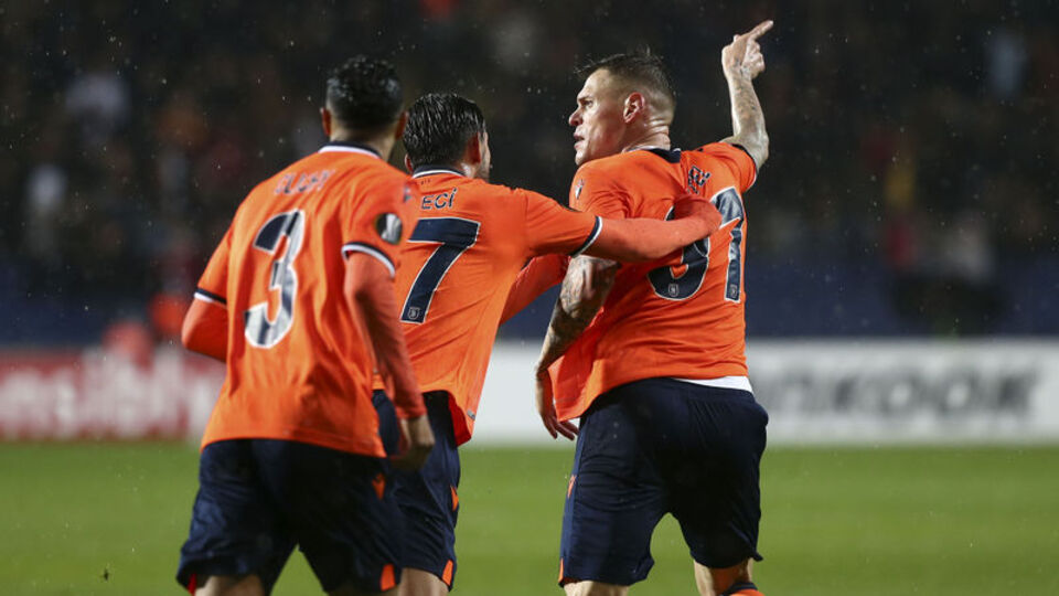 Başakşehir'den 2 milyon 14 bin TL!