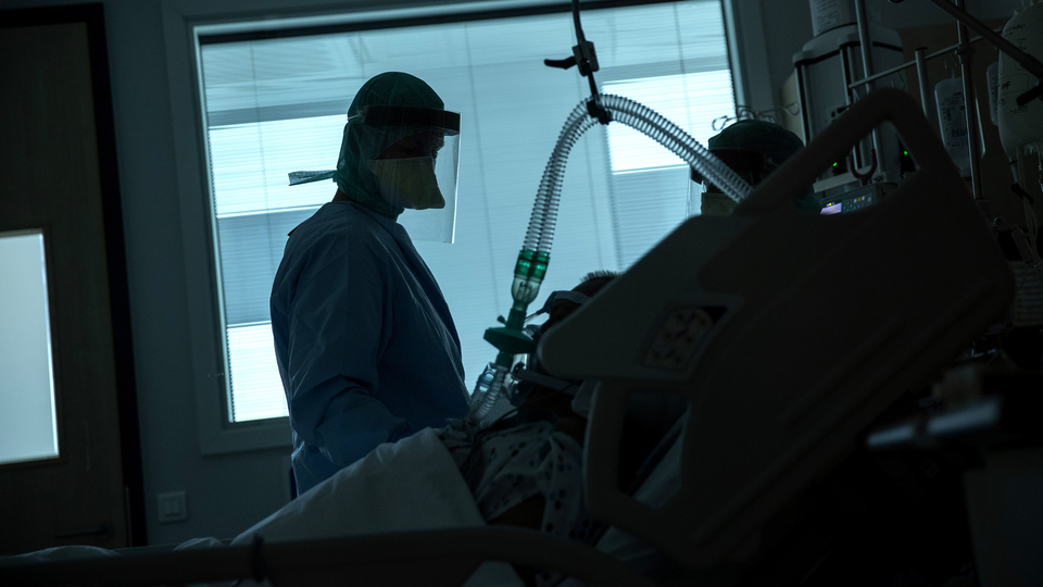 Koronavirüs Avrupa'da mutasyona uğradı!