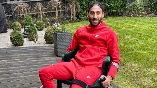 Everton, Cenk'i takip ediyor