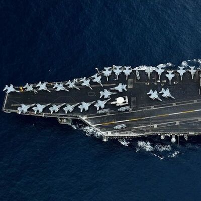 Nükleer uçak gemisinde koronavirüs paniği!