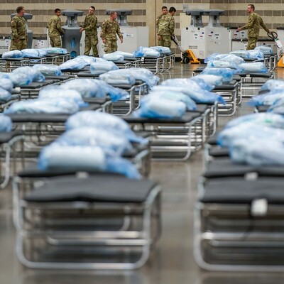 ABD'de son 12 saatte 730 ölüm, New York'ta ölü sayısı 1000'i geçti!