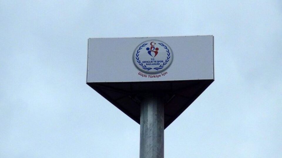 Bakanlık'tan "evde spor" paylaşımı