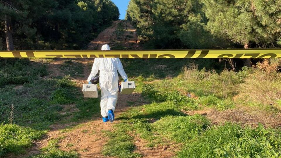 Dışarda virüs içerde vahşet!