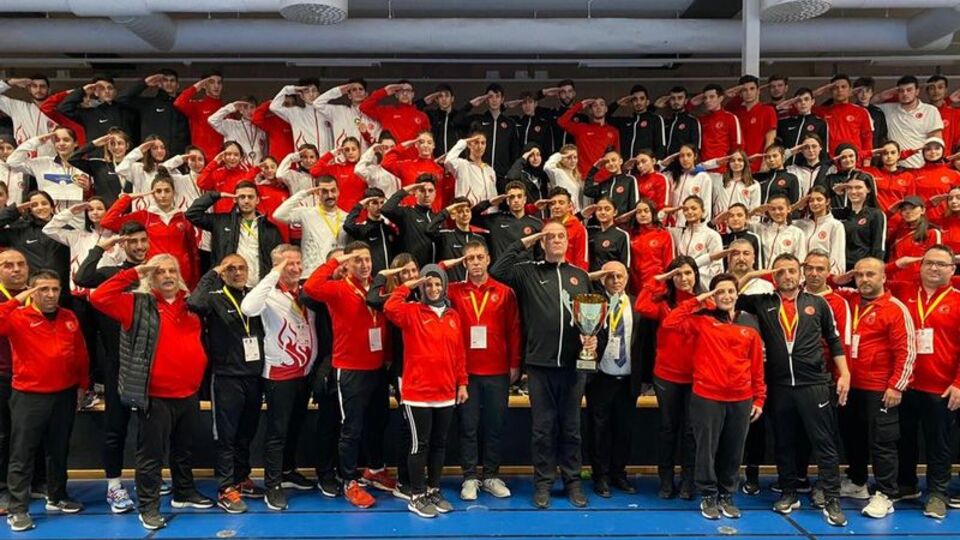 Tekvando camiasından kampanyaya destek