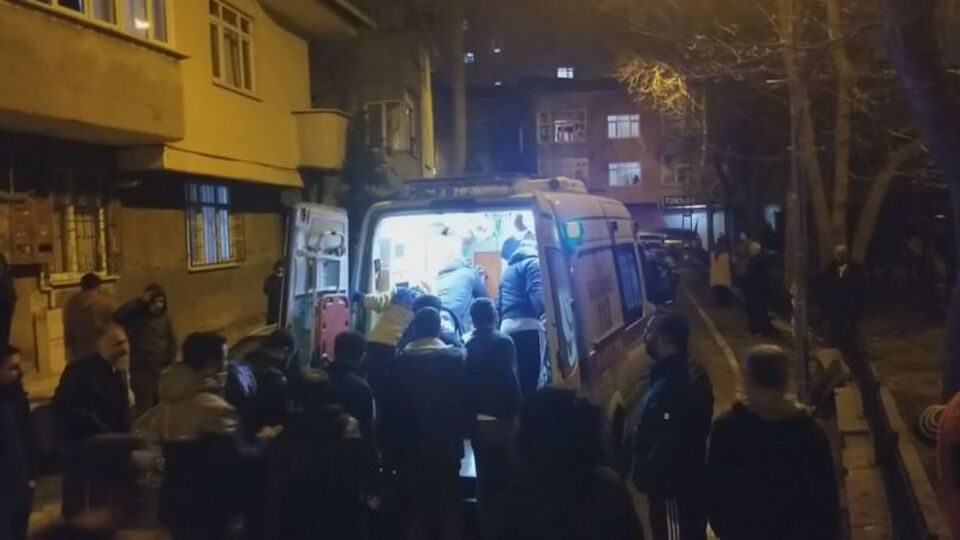Beyoğlu'nda silahlı çatışma: 1 yaralı