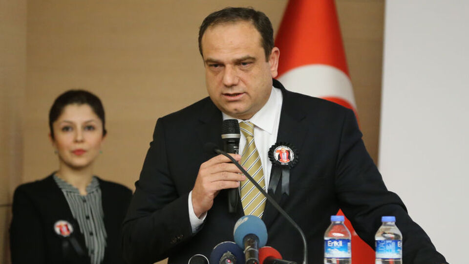 AYM'nin yeni üyesi Basri Bağcı oldu