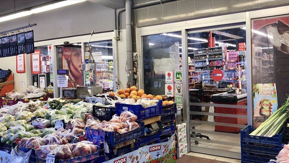 Marketler açılış kapanış saatleri!