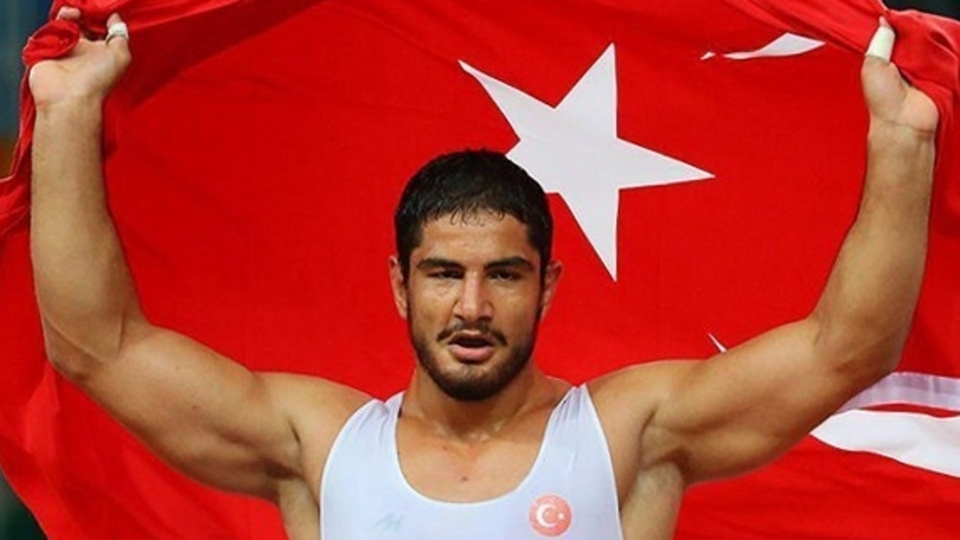 Taha Akgül'den kampanyaya destek