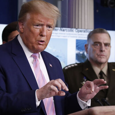 Trump: Virüse karşı her cephede savaşıyoruz