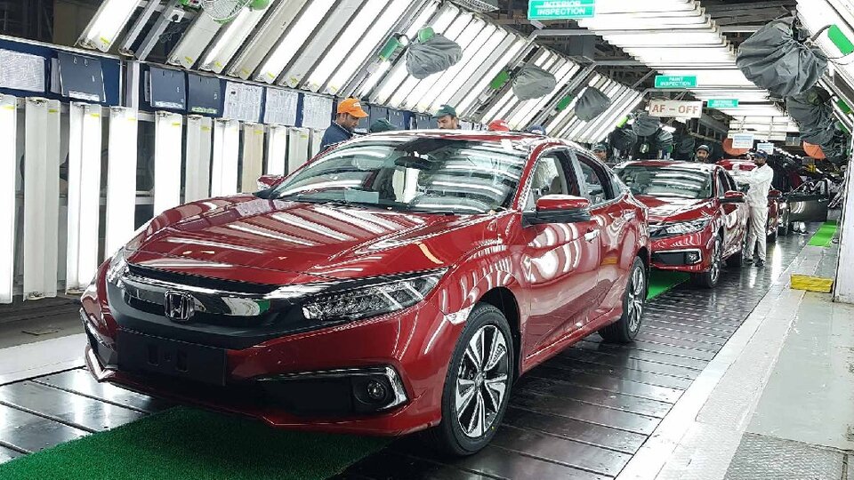 Fabrikanın açılışını erteledi