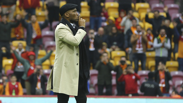 Drogba'dan ırkçı söyleme sert yanıt!