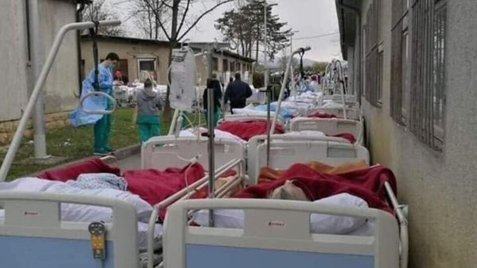 İtalya ve İspanya açık hava hastanesi!