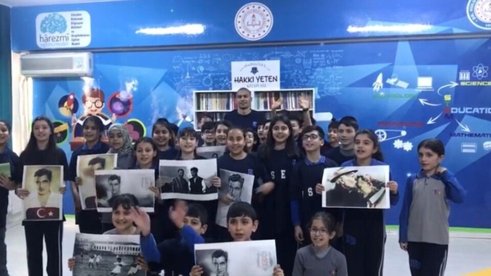 Gökhan İnler'den 'kitap oku' çağrısı