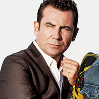 Her gece 2 bin TL para dağıtıyorlar