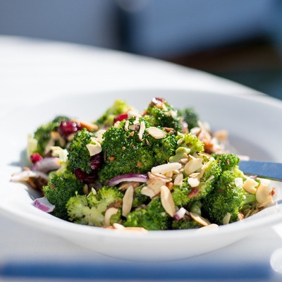 Brokoli salatası