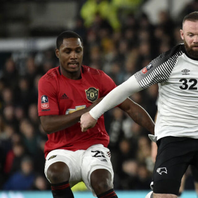Rooney, futbolcuları savundu