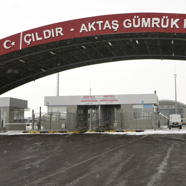 Çıldır-Aktaş Gümrük Kapısı'nda en yoğun dönem