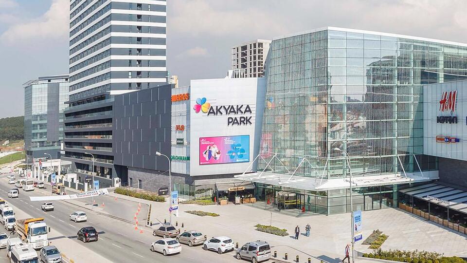 Akyaka Park bağış kampanyasına katıldı