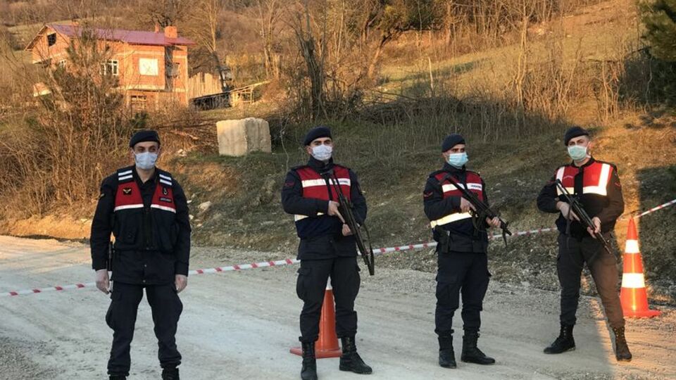 Karabük'te iki mahalle karantinaya alındı