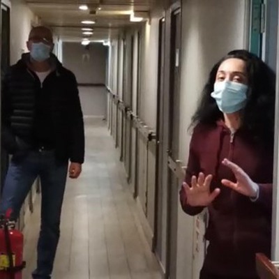 Yunanistan'da karantinaya alınmışlardı! İşte ilk mesajları!