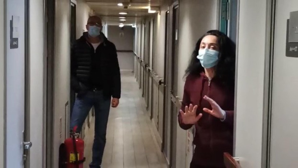 Yunanistan'da karantinaya alınmışlardı! İşte ilk mesajları!