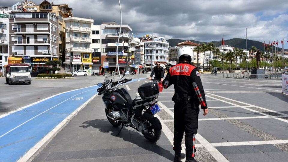 Marmaris'te koronavirüs ihlallerine ceza yağdı
