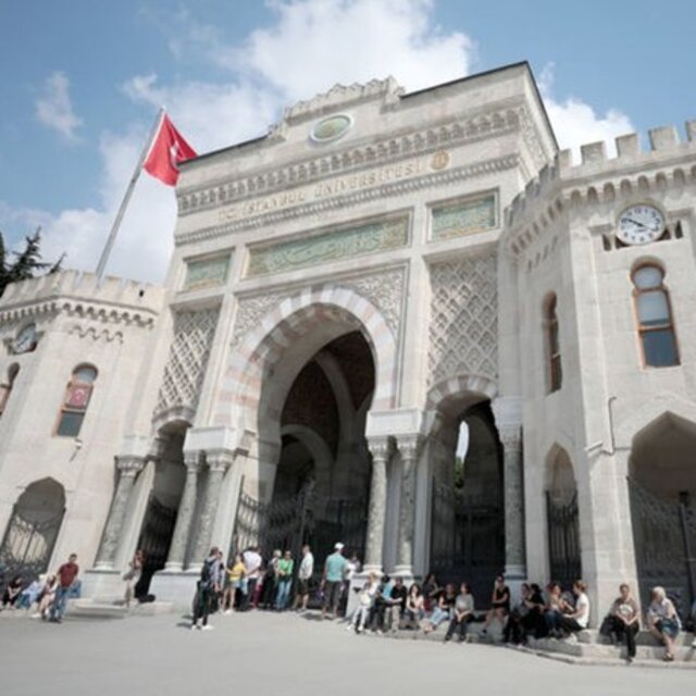 AK Parti'den üniversitelere ilişkin kanun teklifi