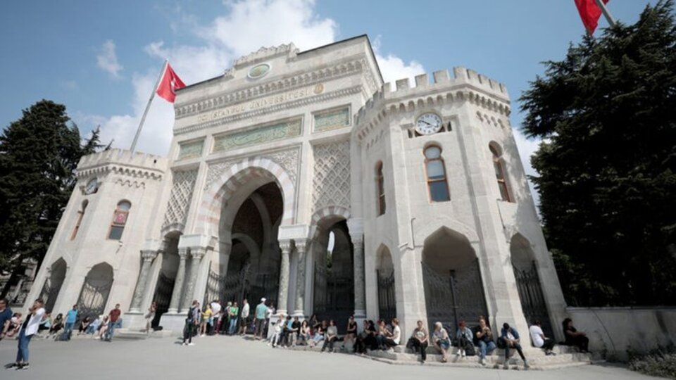 AK Parti'den üniversitelere ilişkin kanun teklifi