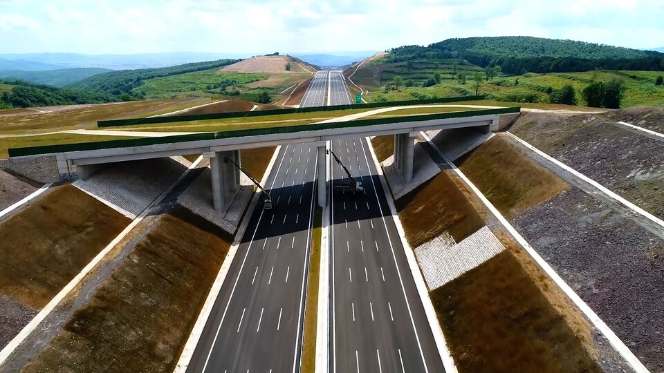 Otoyol ihalesi ertelendi