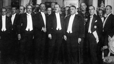 Milletvekili, diplomat ve şair