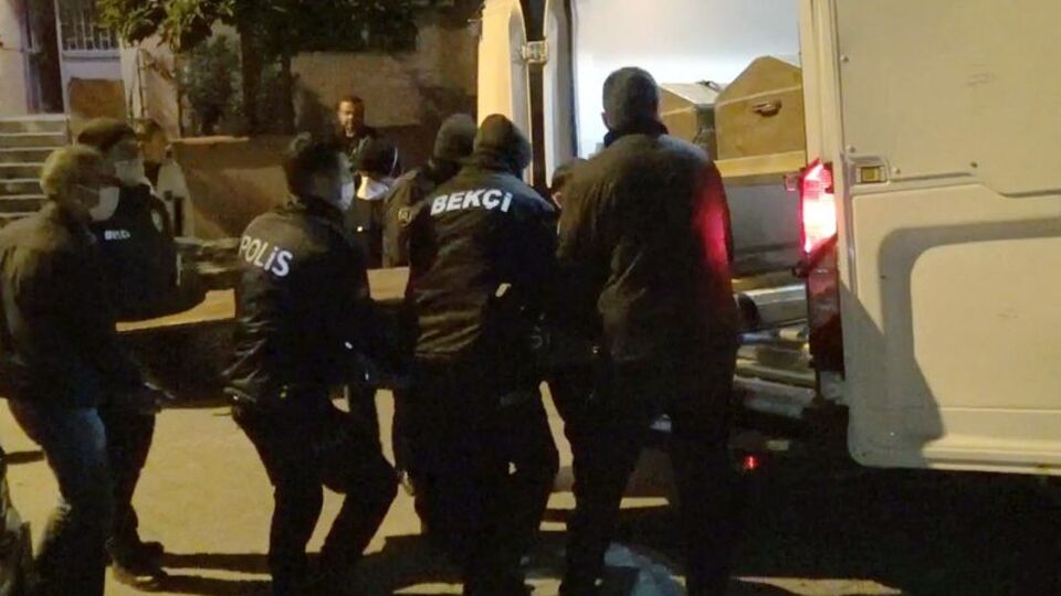Koca dehşeti! Tartıştığı eşini bıçaklayarak öldürdü