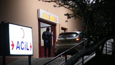 Bıçakla ağır yaralandı, otomobiliyle hastaneye geldi