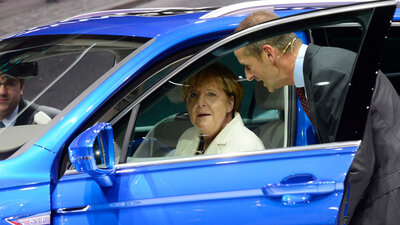 Otomotivciler Merkel'den yardım istediler