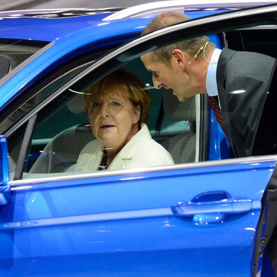 Otomotivciler Merkel'den yardım istediler