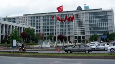 İBB'de 350 "pozitif" belirlendi! 3 kişi can verdi!