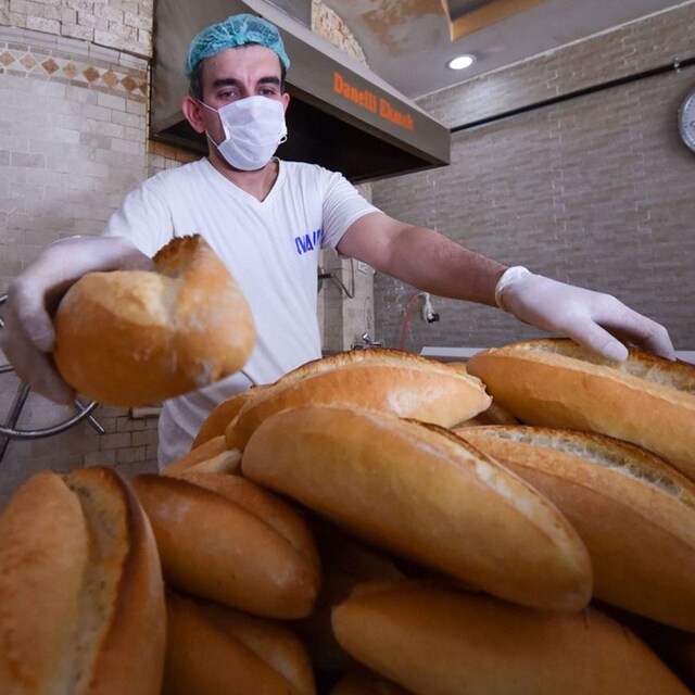 Fırıncılardan ekmek açıklaması