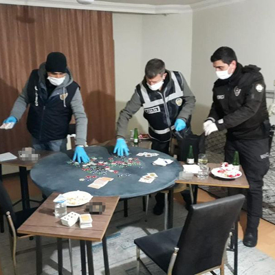 Durmuyorlar! Şimdi de evde yakalandılar