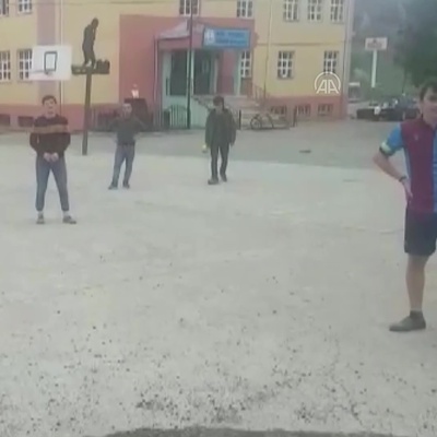 Jandarma gençlere böyle sitem etti!