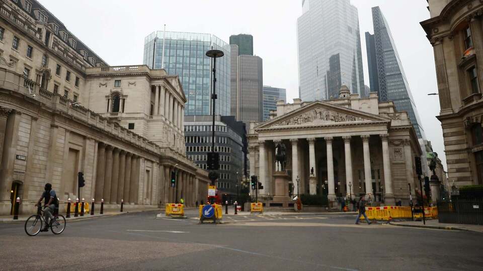 İngiltere ekonomisi yüzde 30 daralabilir