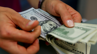 Şubatta 1 milyar 230 milyon dolar açık