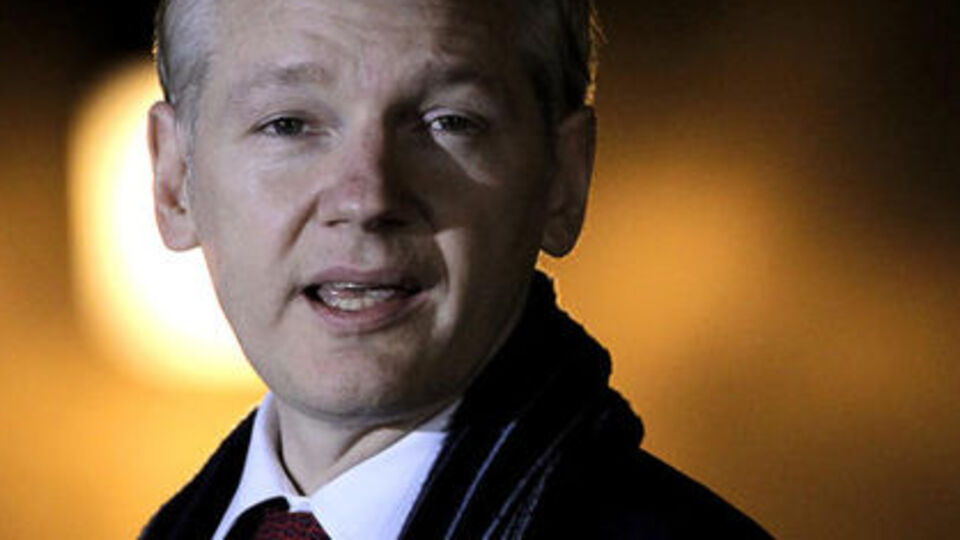 Assange'ın büyükelçilikte kaldığı yıllarda iki çocuk sahibi olduğu açıklandı!