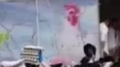 Paskalya yumurtası sosyal mesafeyi unutturdu